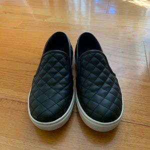 🛑sold🛑Steve Madden black Ecentrcq sneaker